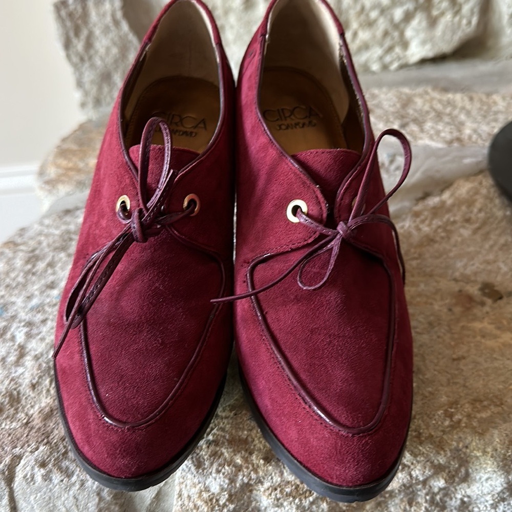 Joan & David red suede heels - Picture 2 of 6